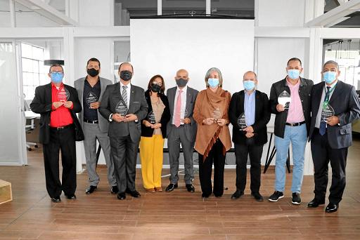 De izquierda a derecha: Ciro Alfonso Serna Mendoza, Luis Alberto Vargas Marín, director del Cimad; Guillermo Orlando Sierra Sier