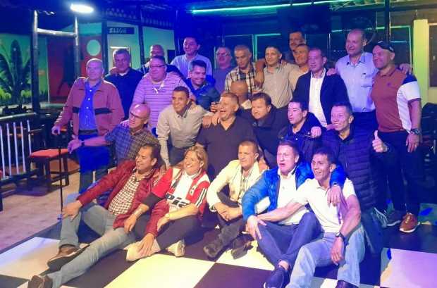 Foto | Lector | LA PATRIA     Primera fila arriba: Juan Carlos Londoño, Néstor Raúl Cardona, Juan Alberto Cruz, Carlos Salazar, 