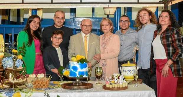 Foto | Cortesía | LA PATRIA    Horacio Arias y Luz Mery Aristizábal celebraron sus bodas de oro en Manzanares con una eucaristía
