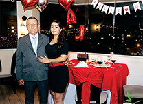 El exdiputado y empresario ALBERTO ARCILA GIRALDO y su esposa JENNY RIVERA celebraron su Aniversario con una cena en el hotel ca