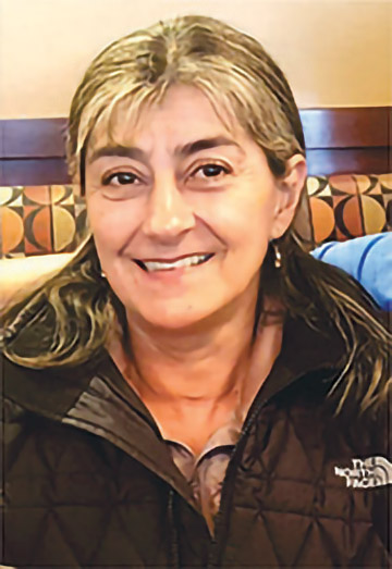 Hoy hace un año pasaste a la eternidad, dejando con tu permanente sonrisa un espíritu de solidaridad y servicio hacia los demás.