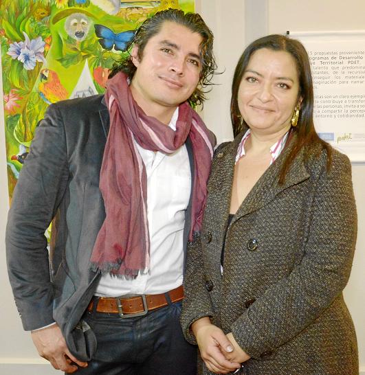 Darley Bedoya, tallerista del MAC, y Catalina Gómez, directora del Departamento Educativo del MAC. 