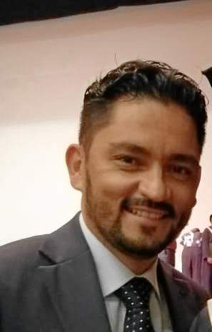 Julián Andrés Gómez Sánchez obtuvo el título de Doctor en Desarrollo Sostenible. Su familia le desea éxitos y que siga cosechand