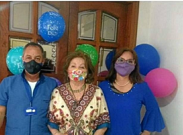 Carlos Alberto Valencia García, director científico; Blanca Stella García de Valencia, gerente y Claudia Valencia García, direct