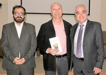 Foto | Cortesía Memo Sarmiento | LA PATRIA    En el auditorio Tulio Gómez Estrada de la Facultad de Ciencias Jurídicas y Sociale