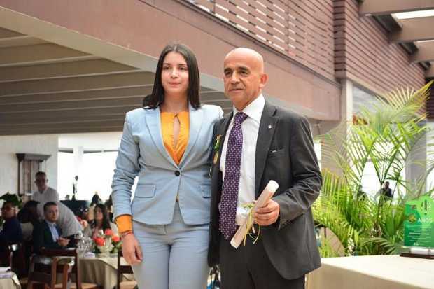 Fotos | Universidad de Manizales | LA PATRIA    Jackeline Vélez López, diputada entrega reconocimiento de la Asamblea Departamen