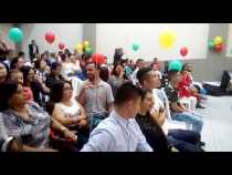 Conciertazo de señas para las personas con discapacidades auditivas en Chinchiná