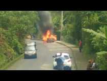 Incendio vehicular en Los Alcázares