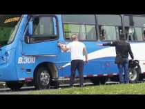 Pelea entre conductores de transporte público en Manizales