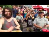 Turistas y policías gozaron en El Cable