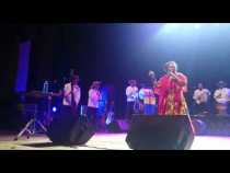 Totó gustó, bailó y mostró su folclor