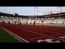 Los niños se estrenaron la pista atlética en el Estadio Palogrande