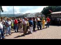 Protesta por alzas de facturas en Villamaría