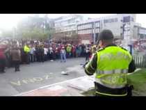 Un hombre quemó dos motos en La Plaza Alfonso López