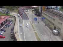 La estrechez del paso en la glorieta de la Autónoma