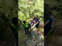 Uniformados rescataron a adulta en una ladera de Manizales