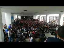 Estudiantes de la Universidad Nacional sede Manizales debaten acerca de la continuación de clases