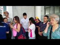 Venezolanos en Manizales votan en la Consulta Nacional por la Paz y la Democracia