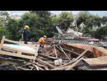 Una persona lesionada y otra atrapada tras colapso de una vivienda en el barrio El Carmen