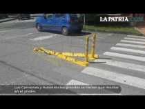 Señal vial peligrosa en el barrio La Estrella (Manizales)