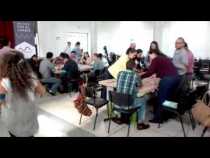 Se le midieron a emprender en un día