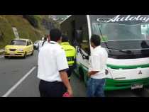 Accidente entre el terminal y el barrio El Guamal deja un peatón herido