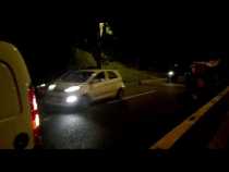 Vehículo volcado en la doble calzada