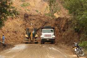 Derrumbe vía Aranzazu