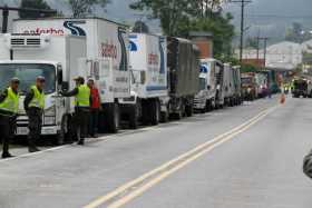 Saldrán desde La Enea hasta La Estación Uribe para anunciar el paro camionero que se iniciará el próximo lunes. 