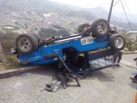 El conductor indicó que se quedó sin frenos. 