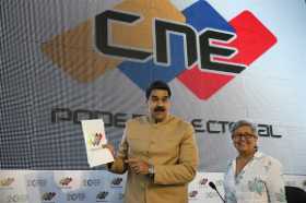 Empresa que hizo recuento de votos en Venezuela denuncia "manipulación"