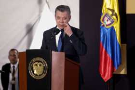 Santos reconoce que no cumplió su promesa de reducir aportes a pensiones