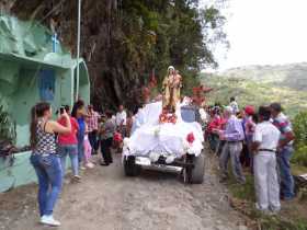 Plantan vida en vereda Cañaveral de Salamina (Caldas)