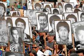 Multitudinaria marcha en Lima contra el indulto a Fujimori. 