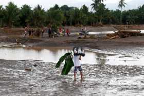 Unos 200 muertos en Filipinas por la tormenta Tembin