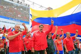 El presidente, Nicolás Maduro, emplazó a la oposición a sumarse en las próximas horas a una mesa de paz y reconciliación antes d