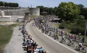 El alemán Kittel logra su segundo "sprint" en el Tour, sin cambios en la general