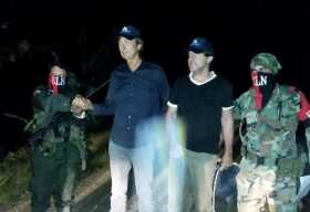 El Eln mantuvo secuestrados por ocho días a los periodistas holandeses Derk Johannes Bolt y su camarógrafo, Eugenio Ernest Marie