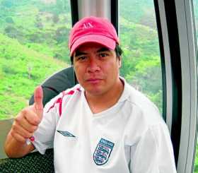 Asael Ricardo Arias Loaiza, liberal, de 28 años. Le pegaron dos tiros en el mentón y en la mano.