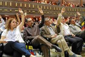 Los integrantes de la Asamblea Nacional Constituyente aprobaron por unanimidad la polémica ley. 