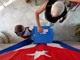 Al menos ocho millones de cubanos estaban llamados a las urnas para votar por los delegados municipales del poder popular, mucho