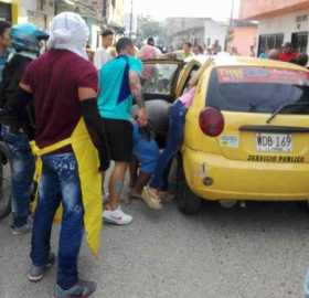 Un afectado grave por abejas en La Dorada