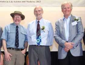 Jeffrey C. Hall, Michael Rosbash y Michael W. Young .