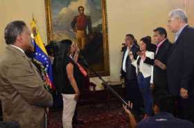 Cuatro de cinco gobernadores opositores venezolanos juraron ante la Constituyente