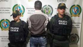 Le robaron y lo extorsionaron en Manizales