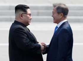 Kim Jong-un y Moon Jae-in. 
