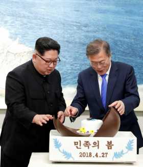 Kim y Moon, paso hacia la reconciliación