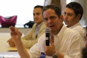 El candidato presidencial Germán Vargas Lleras en rueda de prensa el pasado viernes en Manizales.