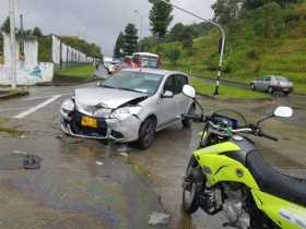 Dos lesionados tras accidente de tránsito en la baja Suiza