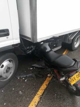 Dos lesionados tras accidente de tránsito